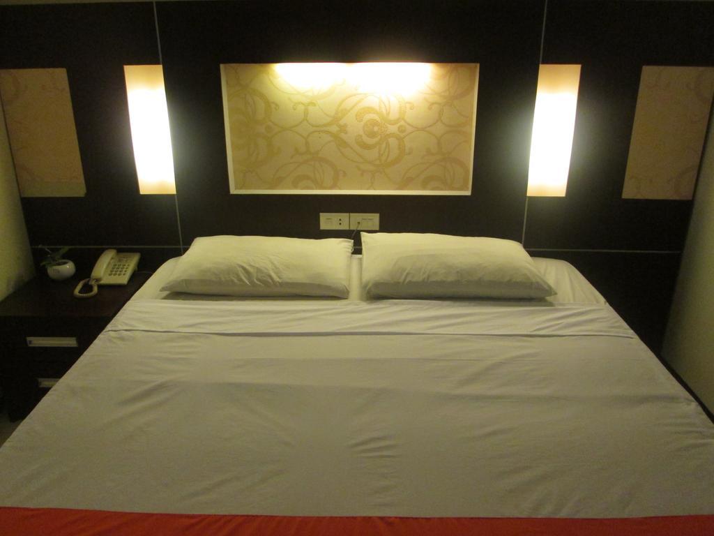 Hotel Wisanti ジョグジャカルタ エクステリア 写真