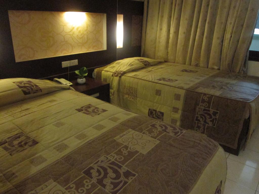 Hotel Wisanti ジョグジャカルタ エクステリア 写真