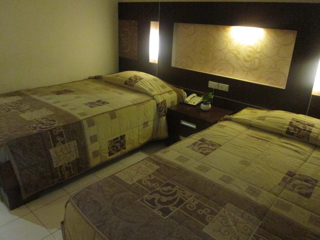 Hotel Wisanti ジョグジャカルタ エクステリア 写真