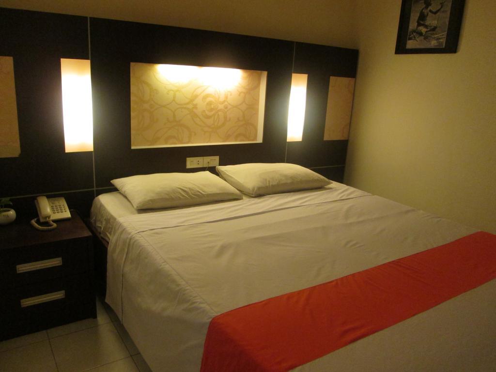 Hotel Wisanti ジョグジャカルタ エクステリア 写真