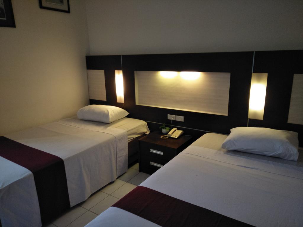 Hotel Wisanti ジョグジャカルタ エクステリア 写真