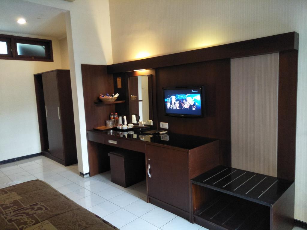 Hotel Wisanti ジョグジャカルタ エクステリア 写真