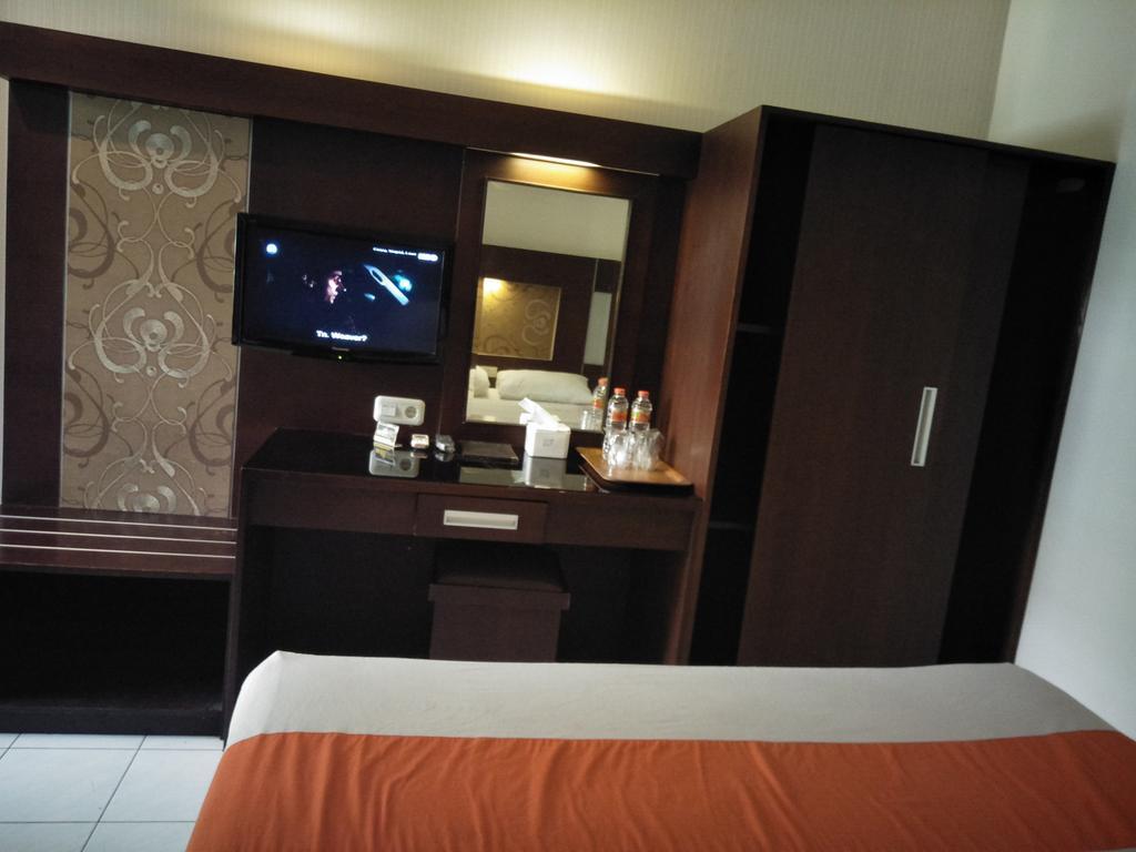 Hotel Wisanti ジョグジャカルタ エクステリア 写真